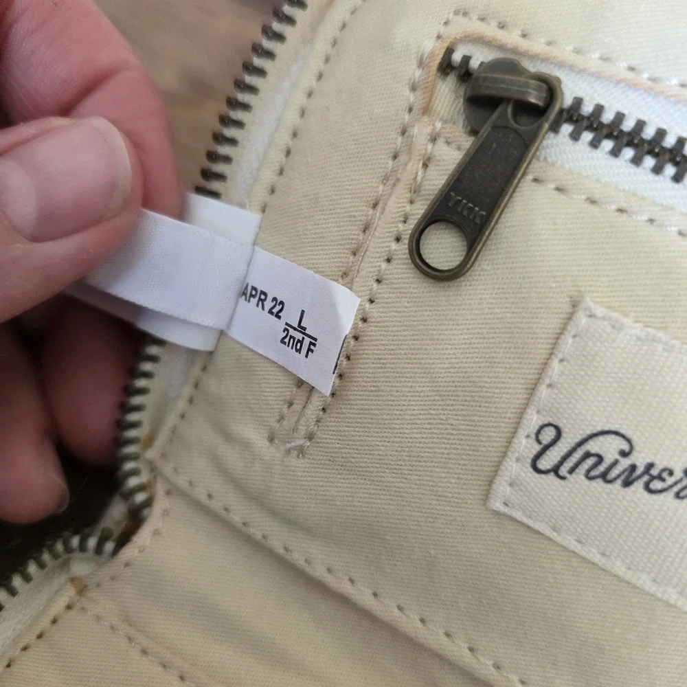 Universal Threads Goods Co. Off-White & Pinkish Brown Zipper Close Wallet Small